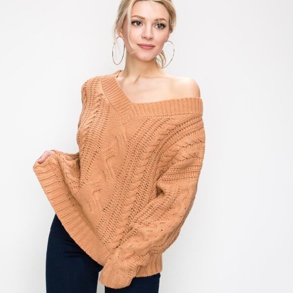 3 COLORS OPTIONS CABLE KNIT SWEATER - Picture 2 of 9